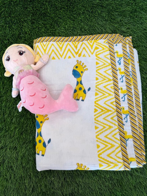 Kids Handloom Cotton Giraffe Print Dohar
